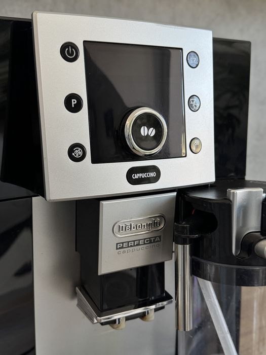 Кафеавтомат Delonghi Perfecta Cappuccino