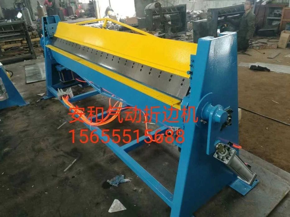 Листогибочный станок QDWS-1.0*1300 ручной пневмо