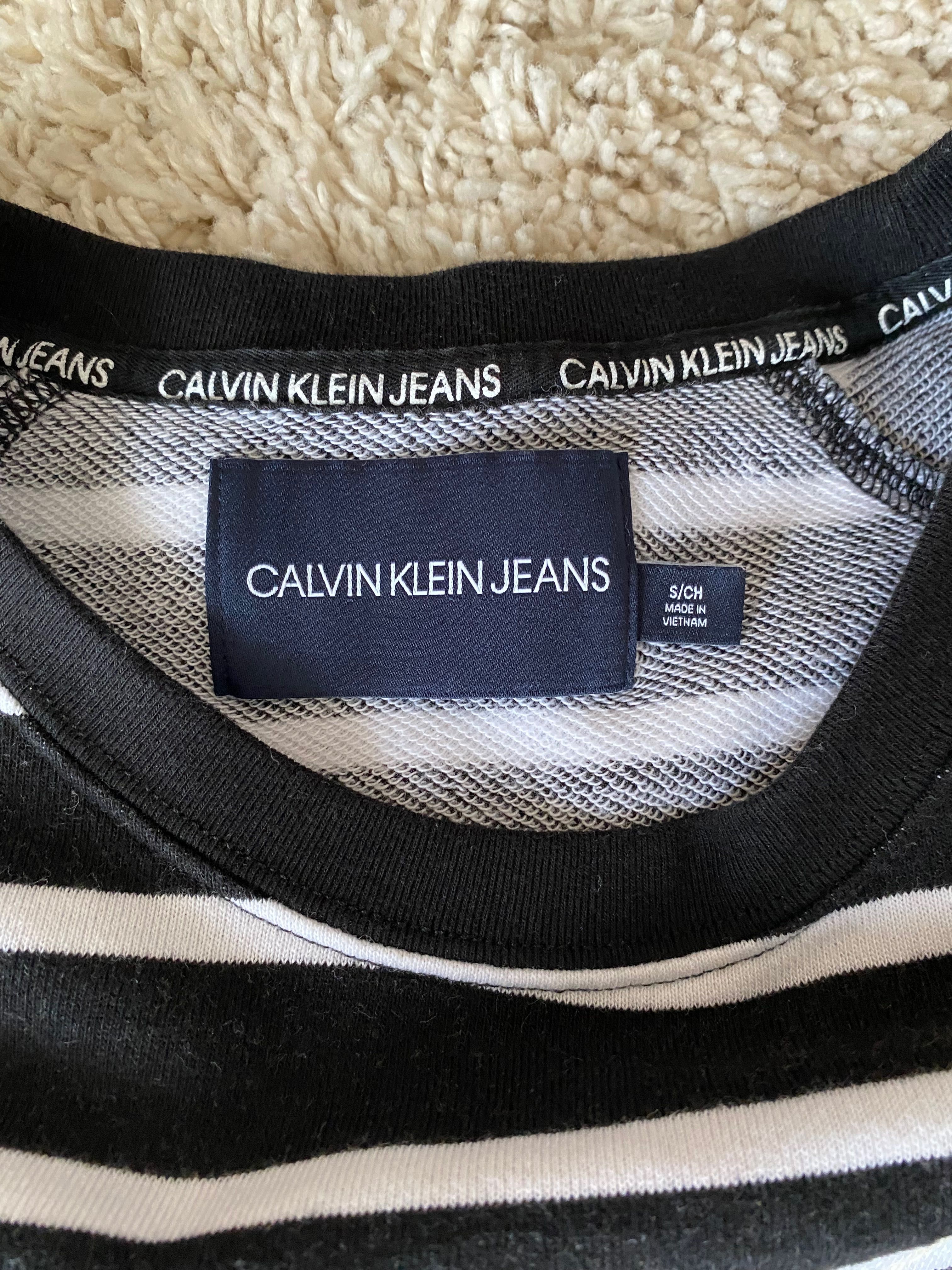 Къса тениска Calvin Klein