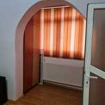 închiriez apartament