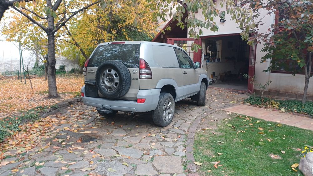 Toyota Landcruzer J120 Autoutilitara