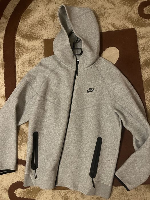 Vand bluza nike tech fleece gri marimea L