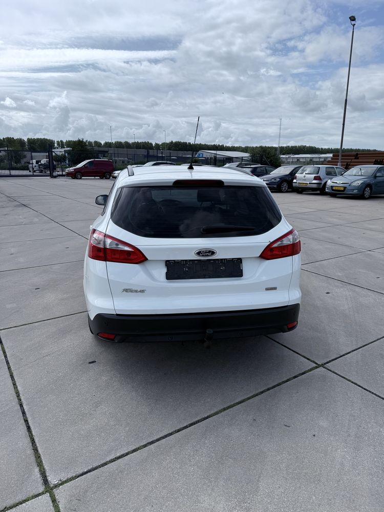 Vând sau schimb ford