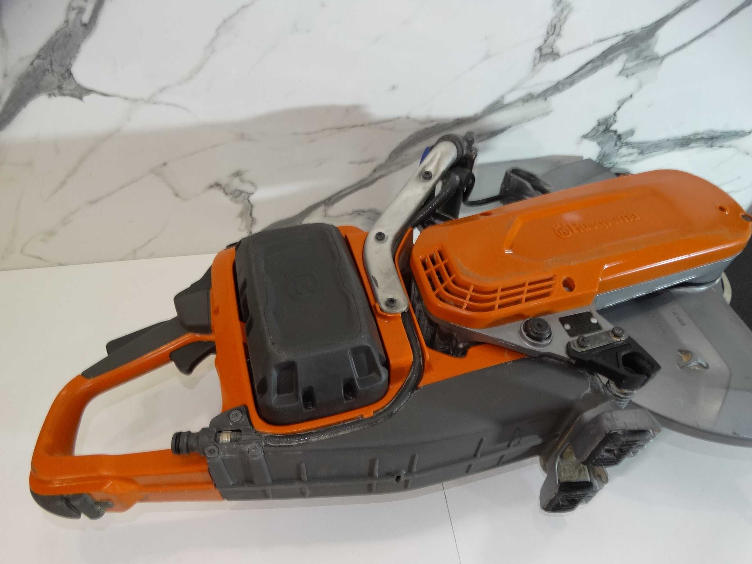 Husqvarna K1 PACE + 8.0 Ah - Дискова резачка / фугорез