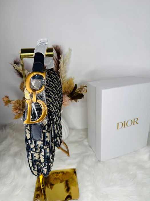 Geanta Dior Saddle bumbac si piele naturala prezentare completa