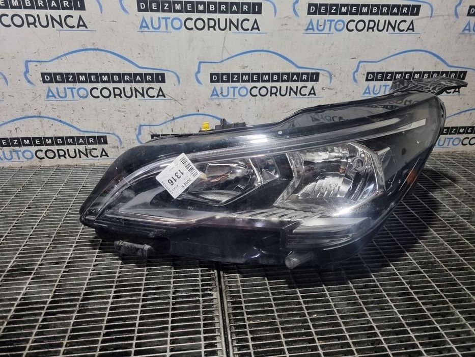 Far Stanga Peugeot 3008 II 2016 - 2020 SUV 4 Usi (1316) Fara xenon .P900851163276