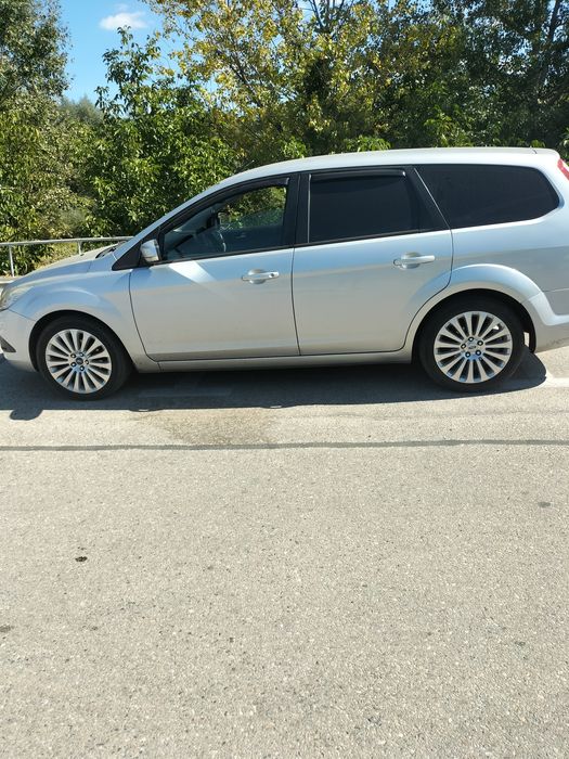 Vând Ford focus an 2010