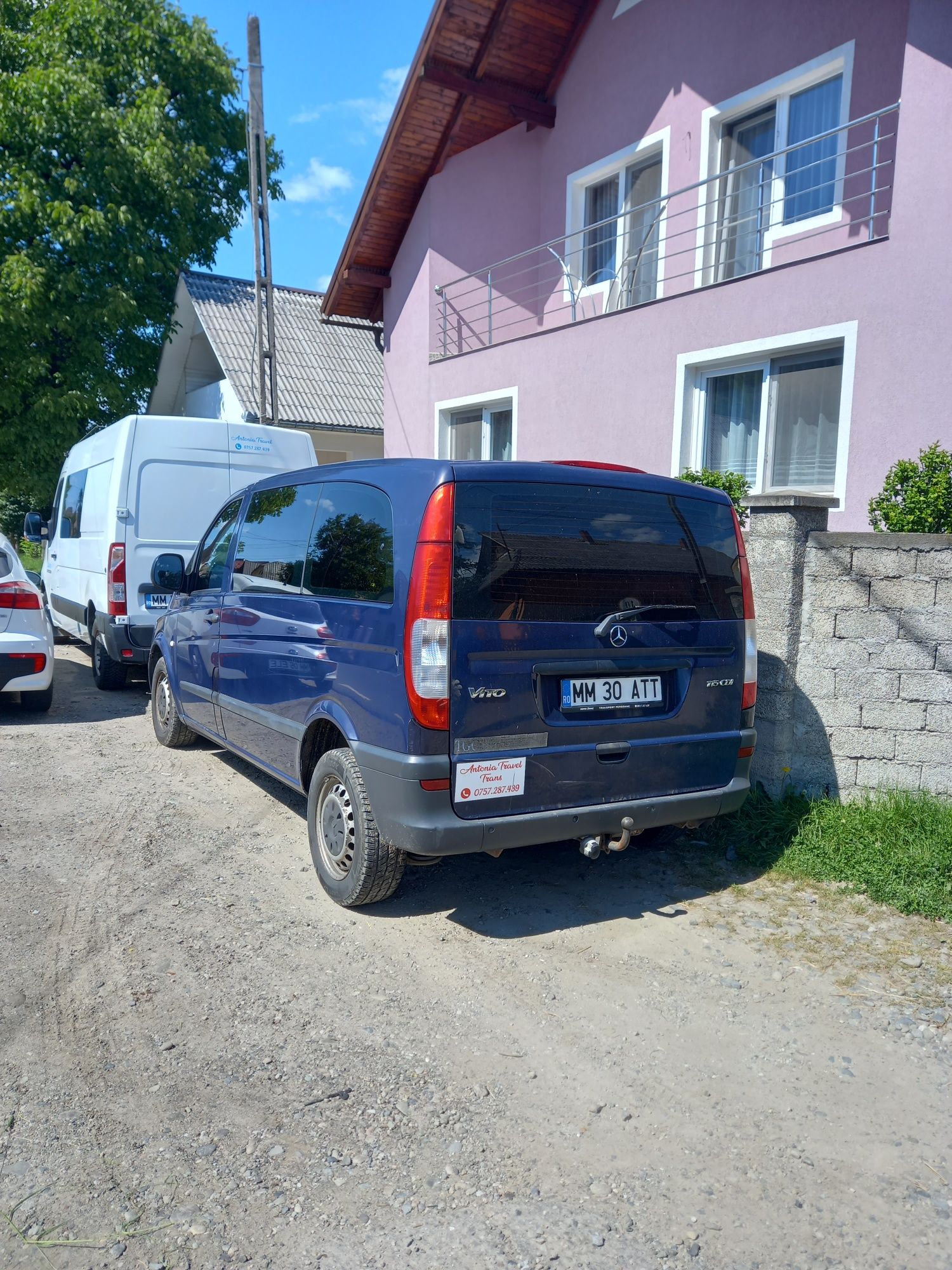 Vând Mercedes Vito