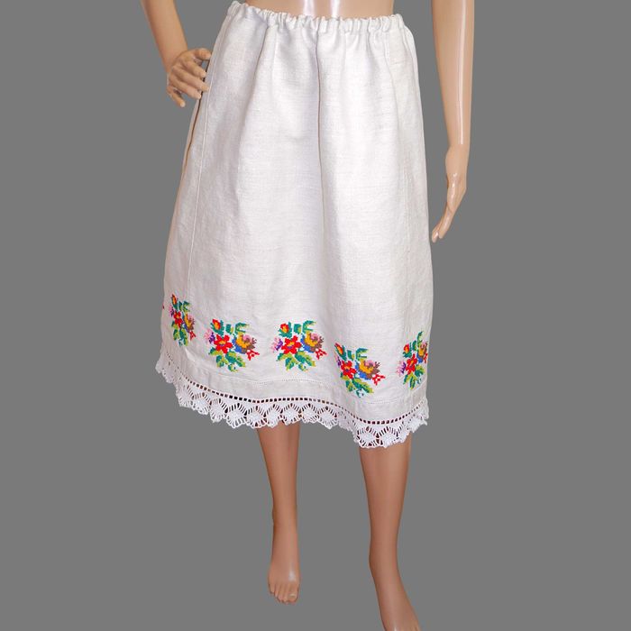 Fusta traditionala veche pentru costumul popular , fusta populara