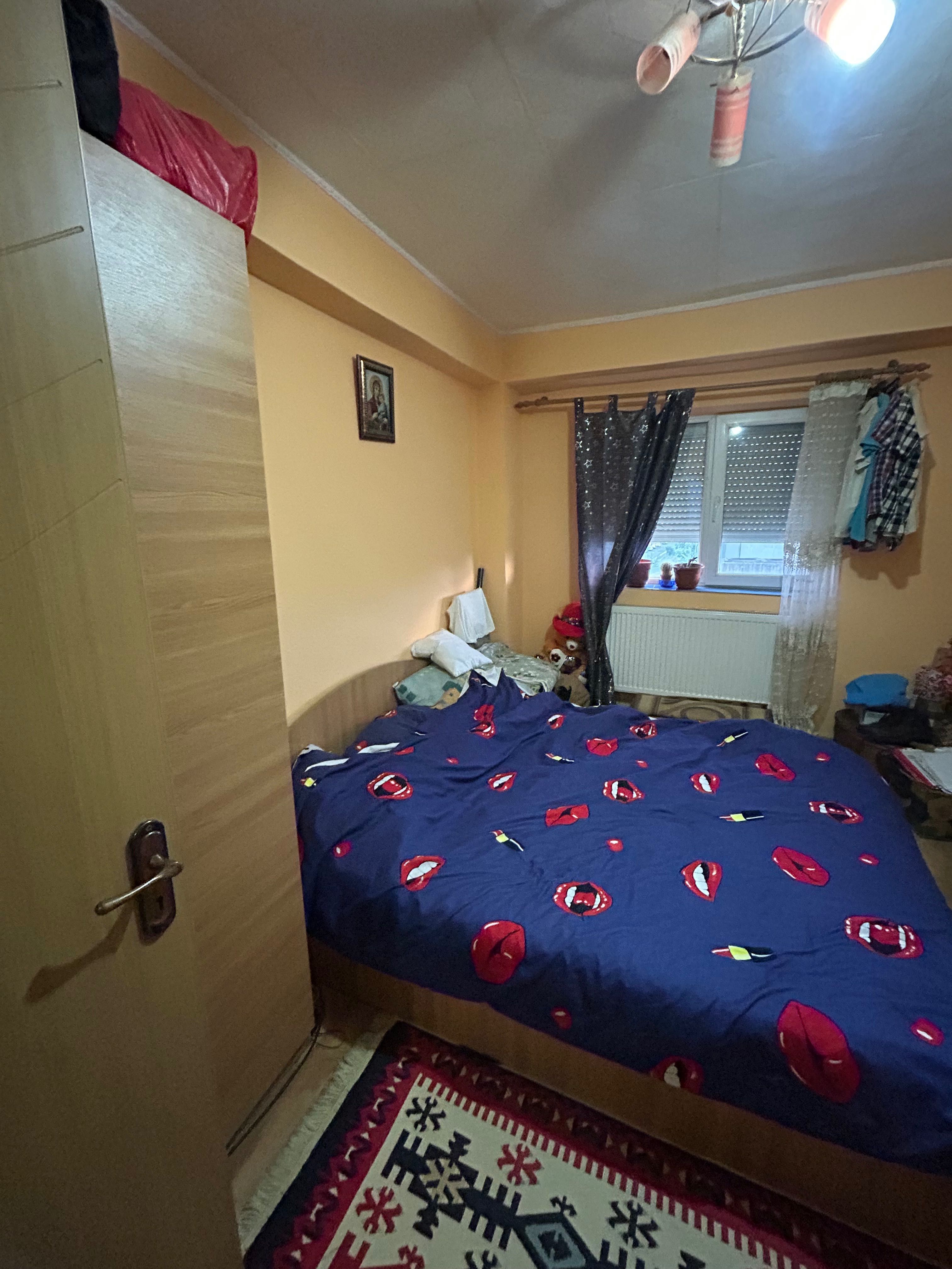 Vand apartament 2 camere