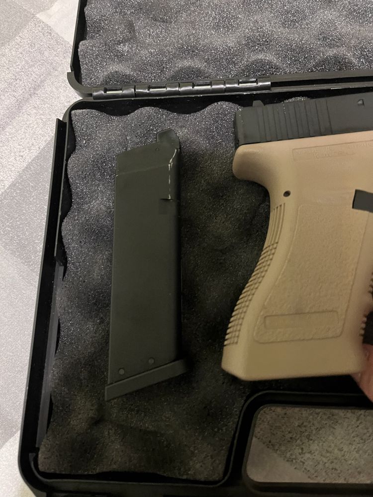 Продавач Glock 19 еърсофт
