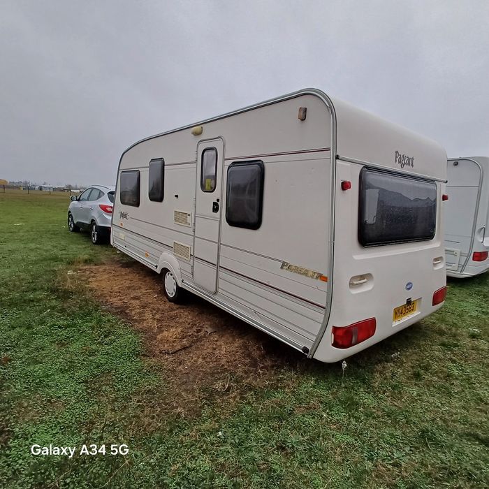 Rulota Abbey  neinmatriculata ,6 pers ,fără infiltratii Funcționa