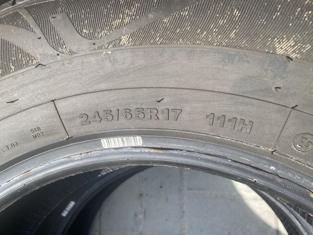 Всезонни гуми 245/65/17 2бр. 2024г.