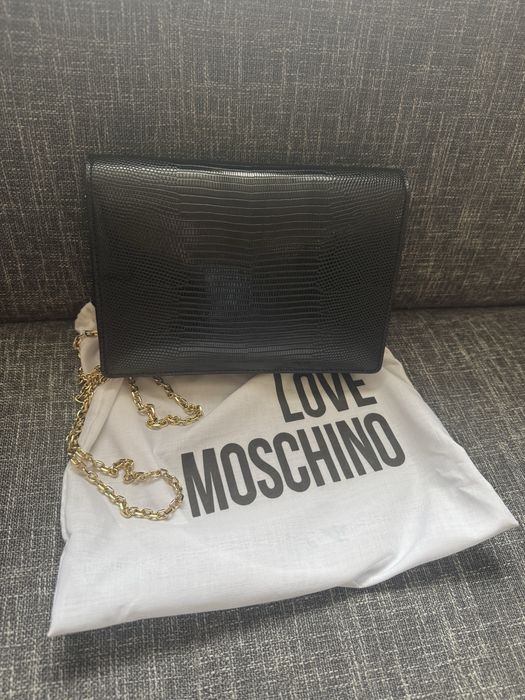 Продавам нова чанта