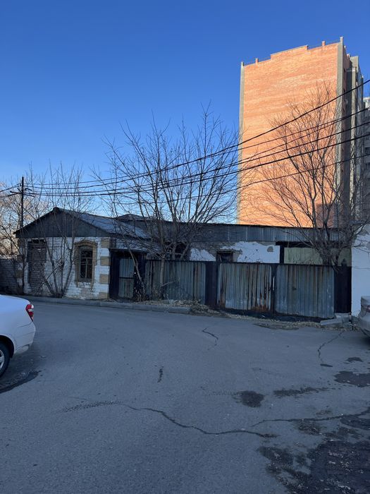 Дом с участком в центре города под ваш грандиозный проект!