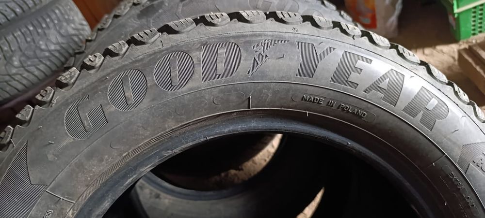 Резина  GOOD YEAR Ultragrip