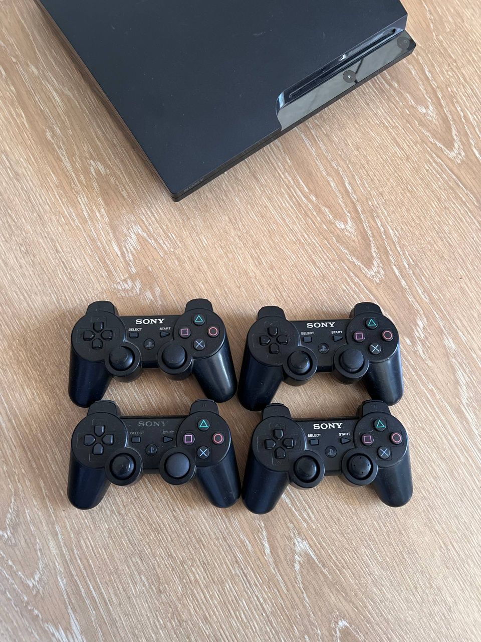 Ps3 slim idealno Asosiy : Game Clubda ishlamagan