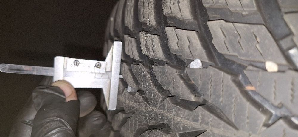 Anvelope iarna diverse dimensiuni185/65r15,195/65r15, 215/65r17