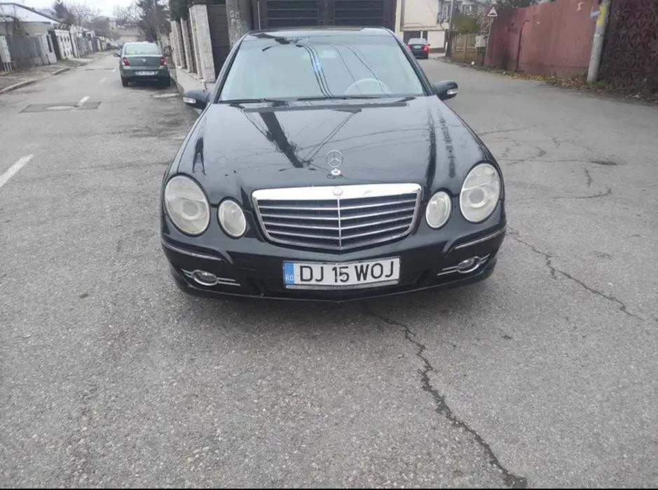 Vând sau schimb Mercedes E class 2.7 diesel