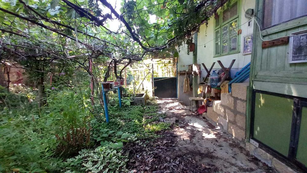 Очарователна селска къща в с. Помощица