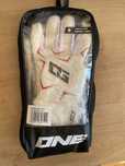 Вратарски ръкавици ONE GLOVE OG TYPE R
