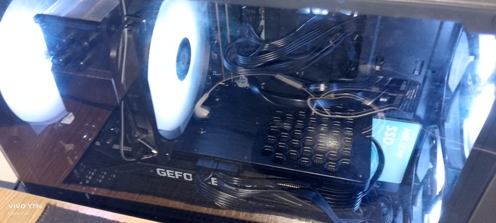 Продаю компьютер игровой характеристики в конце