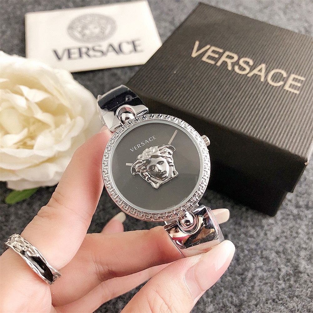Дамски луксозен ръчен часовник Versace