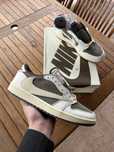 Jordan 1 Retro Low OG SP Travis Scott Reverse Mocha