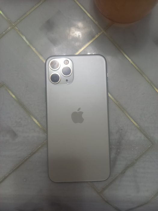 Айфон 11 про сатылады.