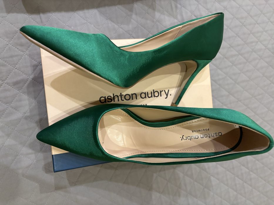 Нови официални дамски обувки