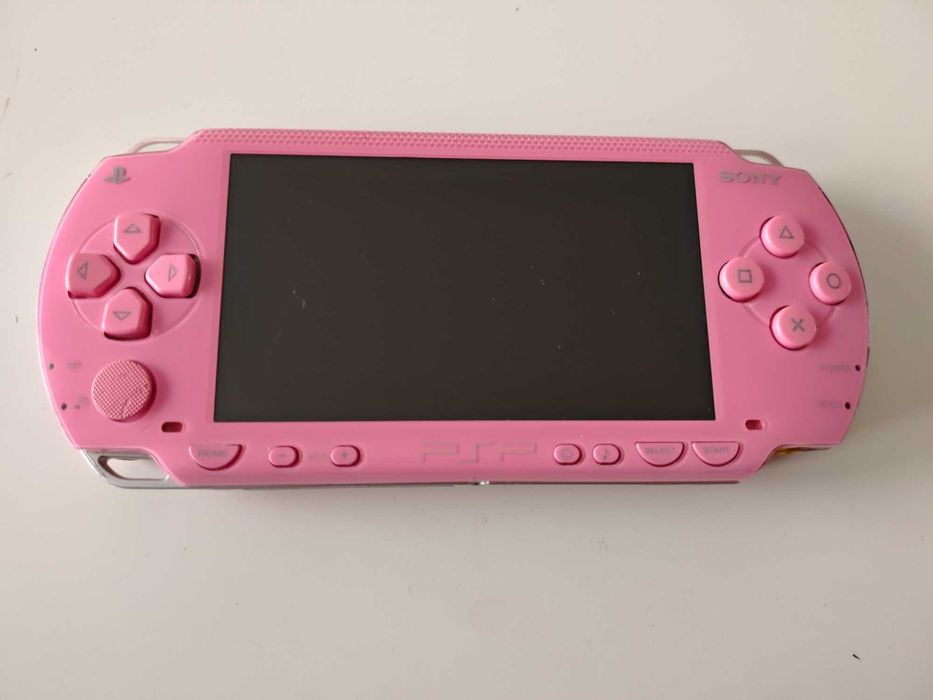 Sony PSP 1000 Pink Limited Edition - качени много игри