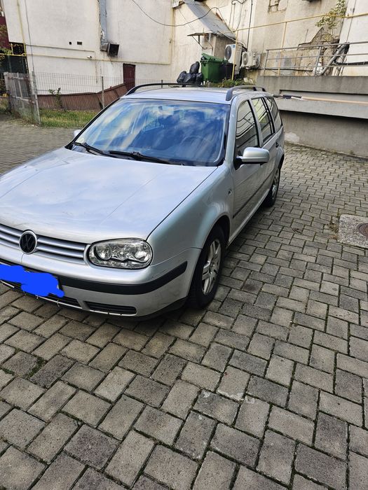 Vând wolkswagen golf 4