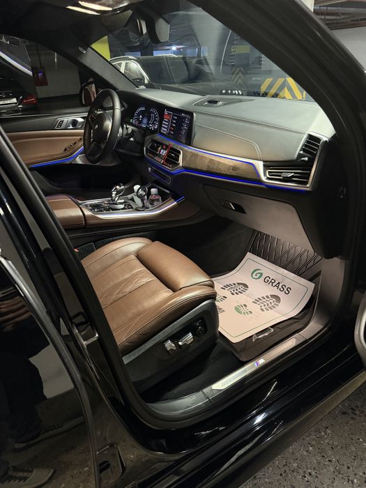 BMW X5 40i xDrive  2020года выпуска. Объем двигателя 3.0T