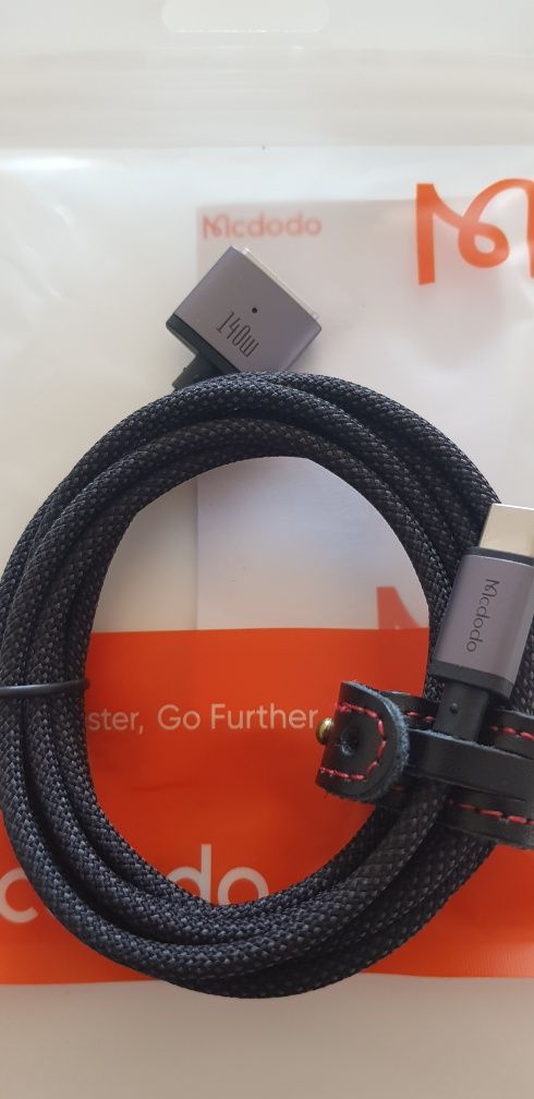 Mcdodo 140W USB-C към Magnetic 3 кабел за MacBook Air/Pro Mag-Safe