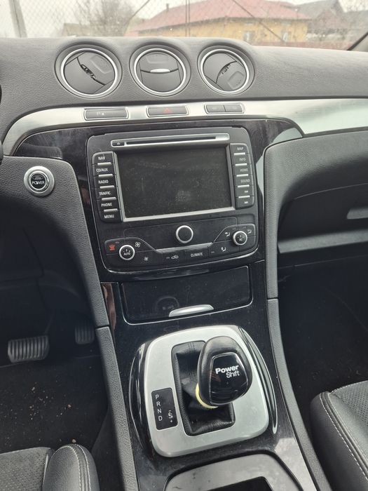 Vând Ford S-max 2012