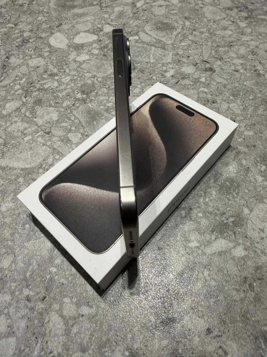 iPhone 15 pro max 512 GB