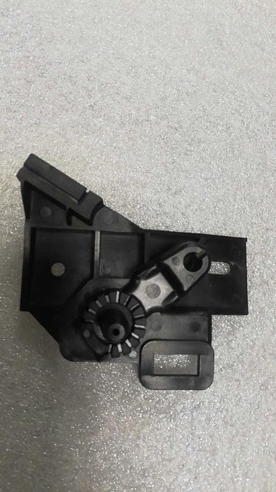 Кронштейн ручки капота VW POLO, Skoda RAPID