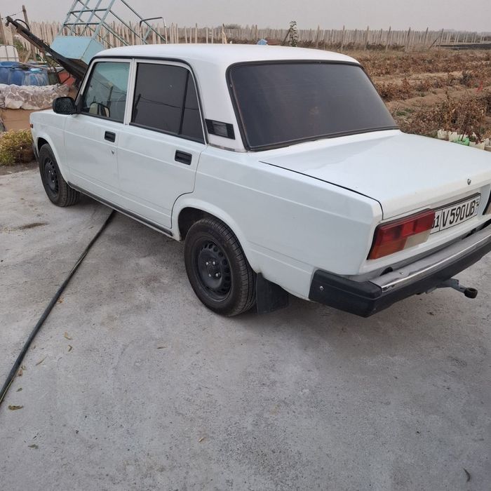 Жигули 2107         год2006