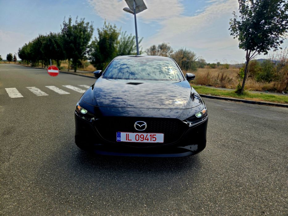 Vând Mazda 3 SKYACTIV-G 2019
