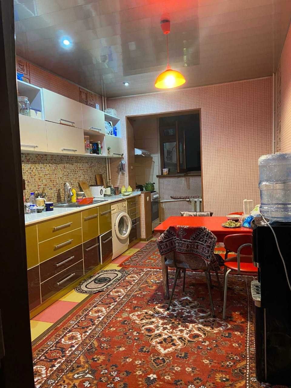 (К116684) Продается 4-х комнатная квартира в Алмазарском районе.