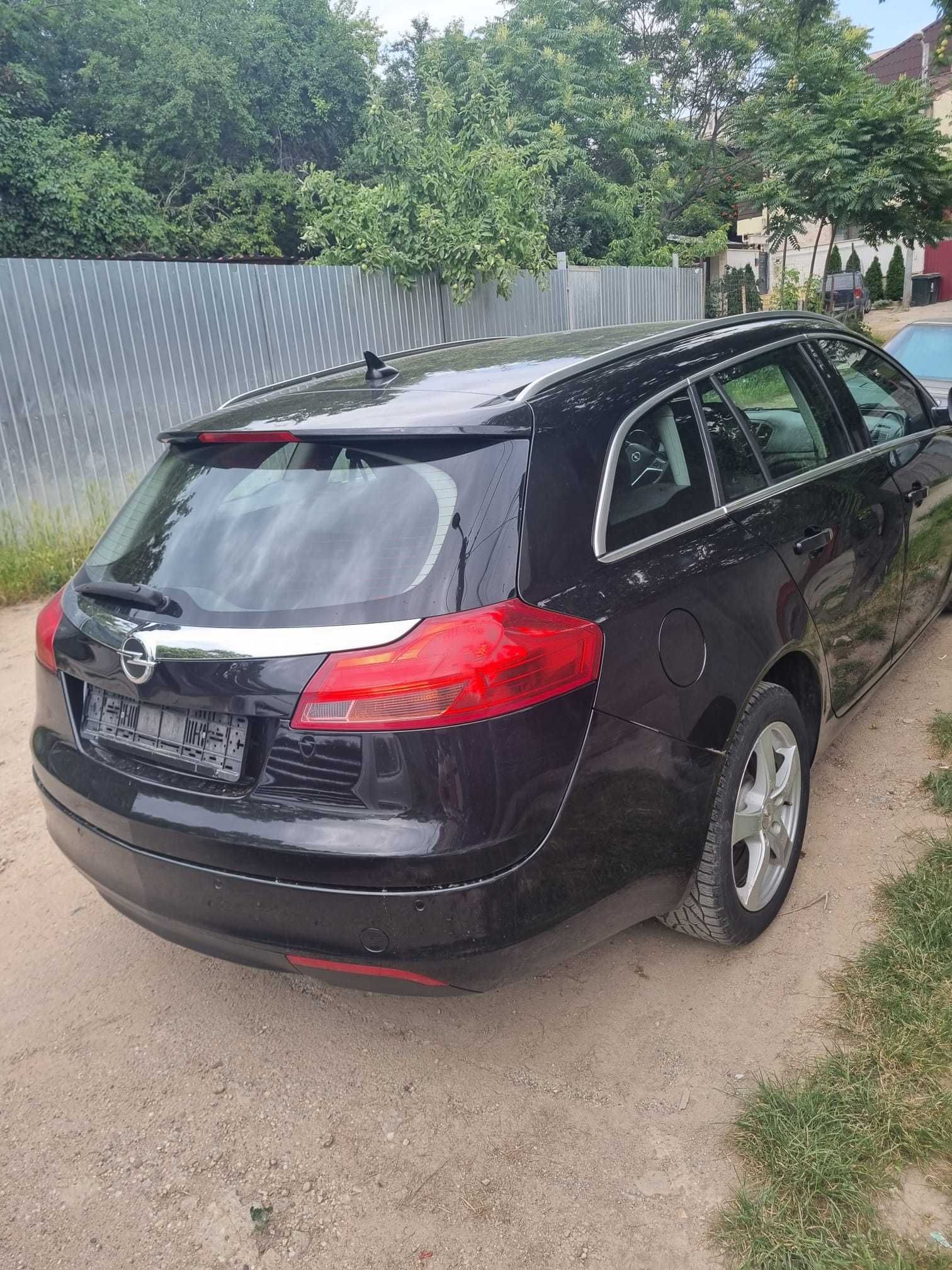 dezmembrez opel insignia 2012 2.0 cdti a20 dth volan stanga
