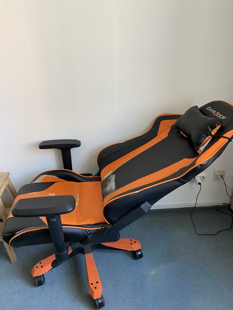 Scaun gaming DXRacer