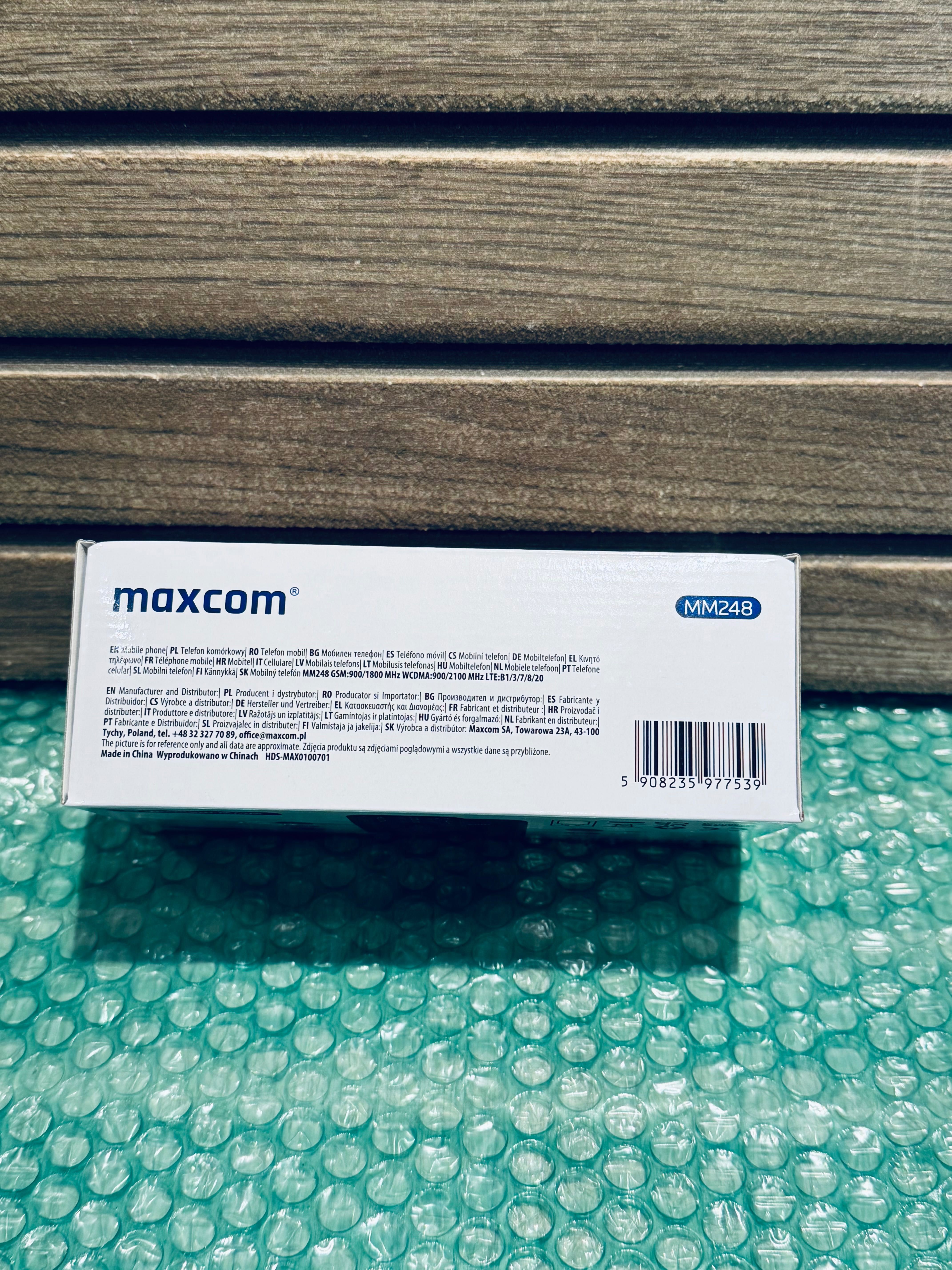 Telefon Mobil Maxcom MM248 4G Dual Sim Black NOU!