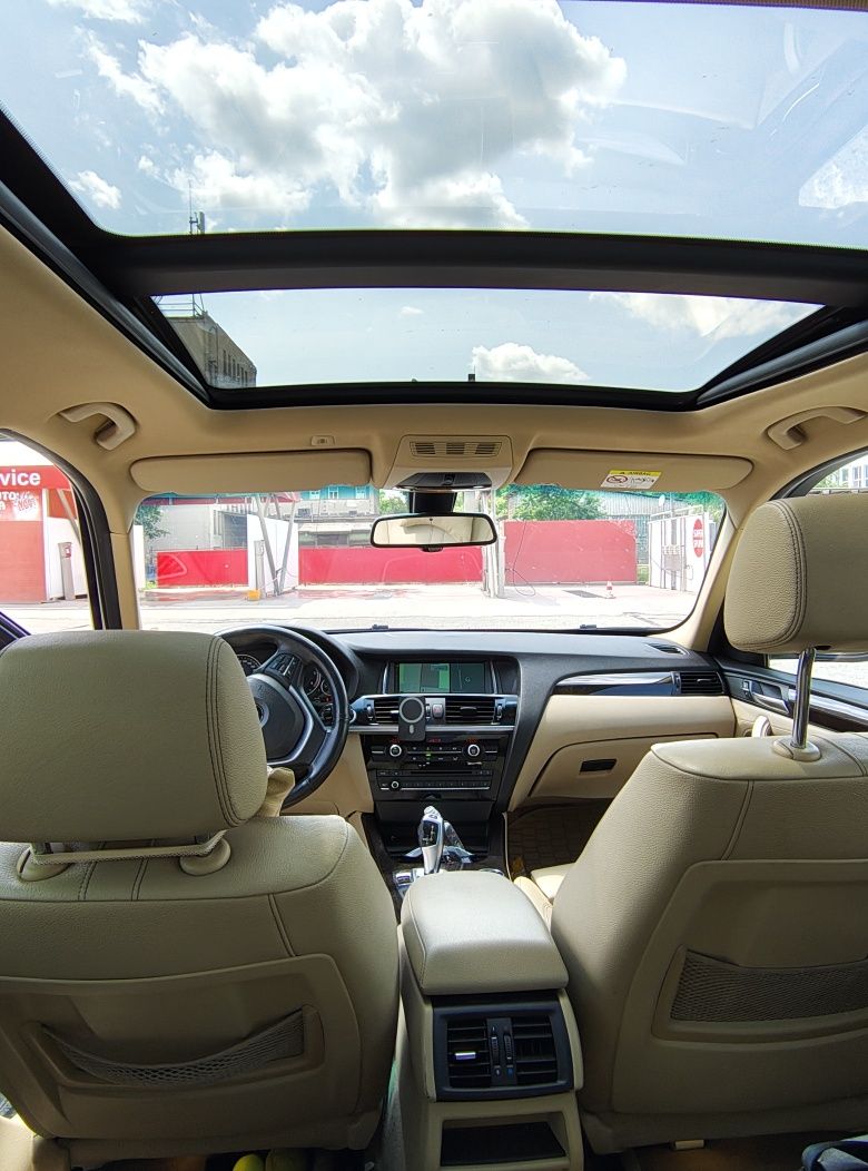 Vând /schimb Bmw x3 f25 model 2015  2017 panoramic