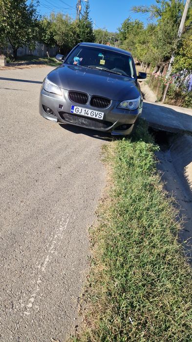 Vând Bmw e60 525D