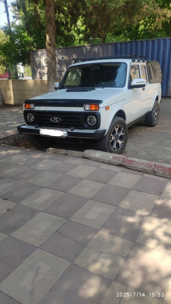 Niva pikap sotiladi
