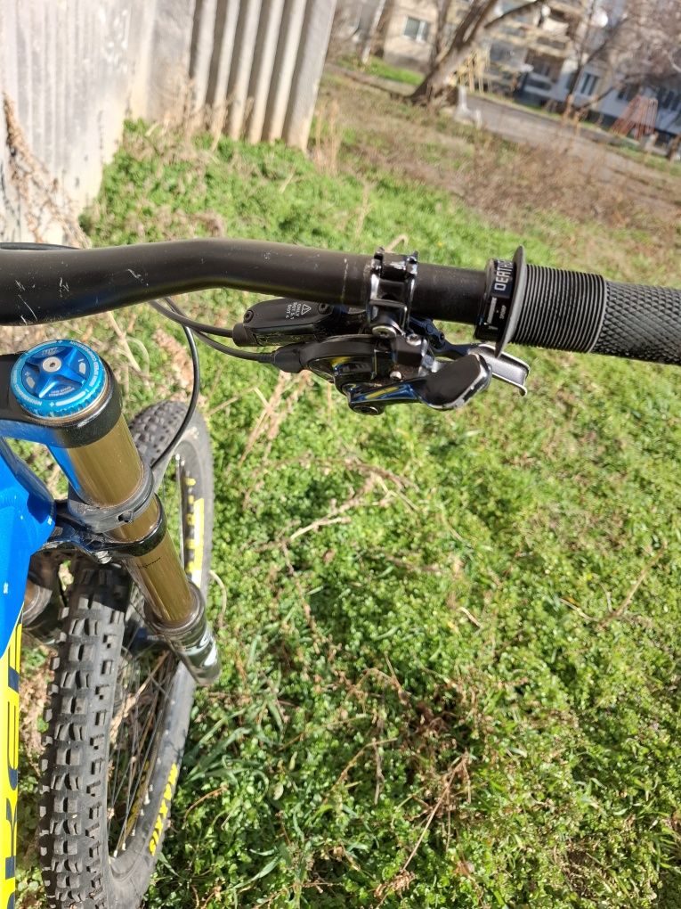 Колело Mondraker Summum Pro