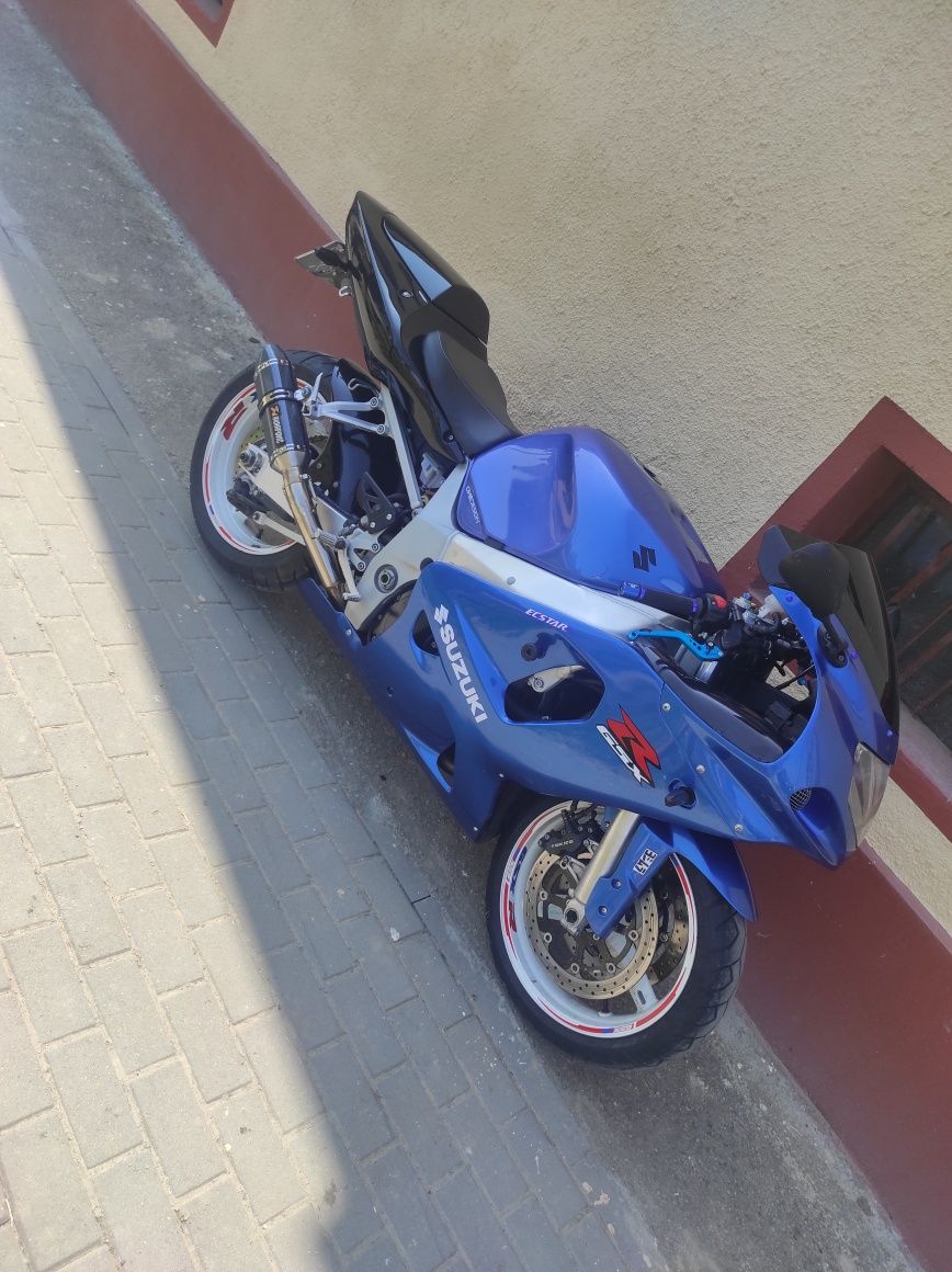 Vând Suzuki GSXR 600