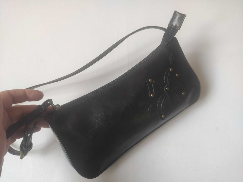 Geanta piele accesoriu moda anii 90