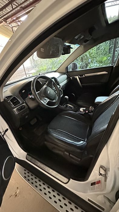 Captiva 4. 2017. 3 matorli. 4 ta balon tortadi. kraska toza.